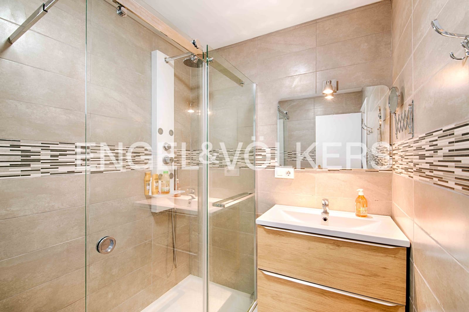 3 quarto Casa em Banda para venda em Empuriabrava com garagem - 475 000 € (Ref: 9111048)