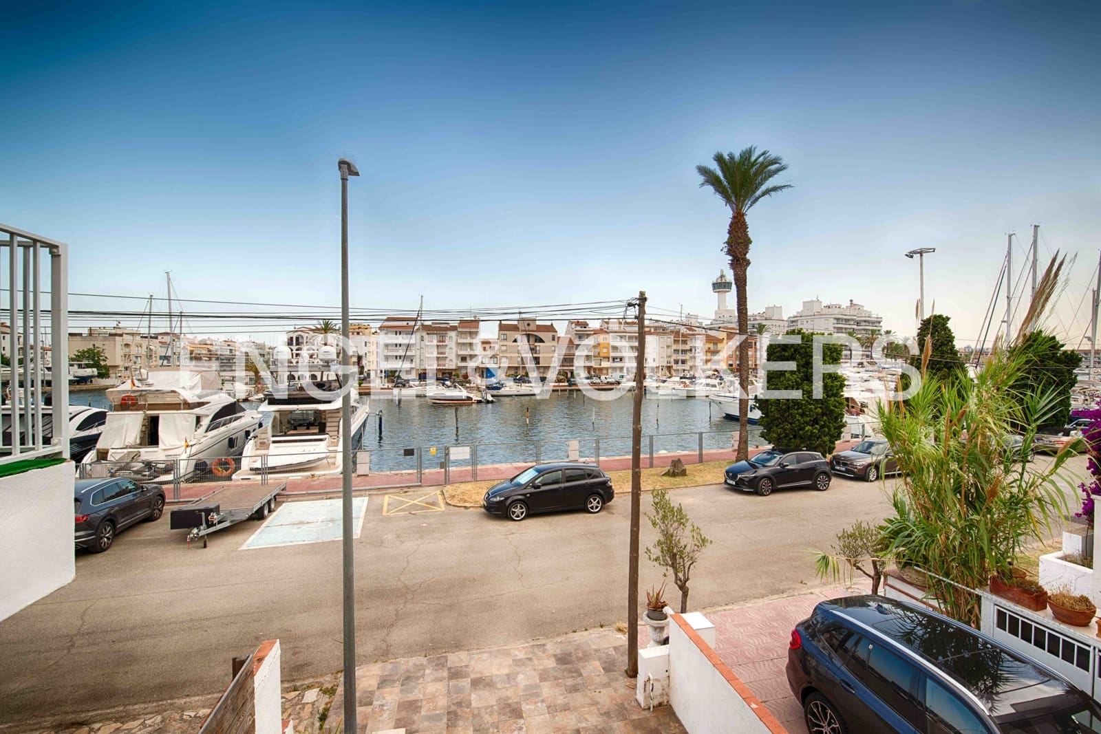 3 quarto Casa em Banda para venda em Empuriabrava com garagem - 475 000 € (Ref: 9111048)