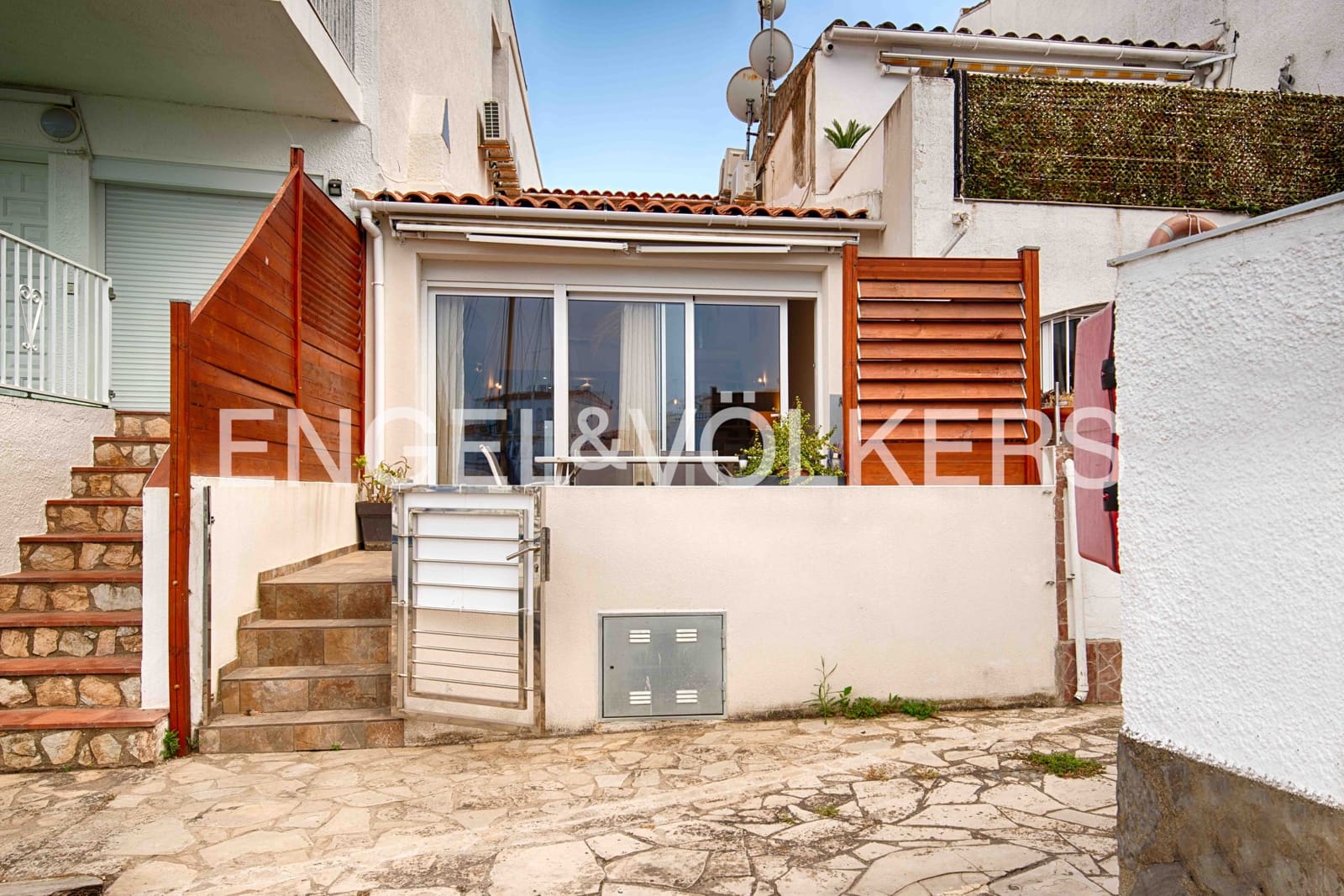 3 quarto Casa em Banda para venda em Empuriabrava com garagem - 475 000 € (Ref: 9111048)
