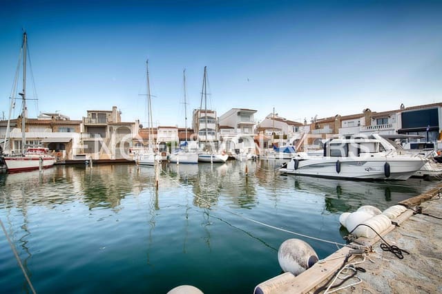 3 soverom Hus til salgs i Empuriabrava, Castelló d'Empúries med garasje - € 445 000 (Ref: 9111048)