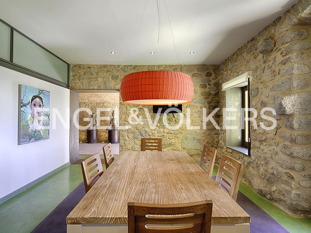 10 chambre Finca/Maison de Campagne à vendre à Macanet de Cabrenys avec garage - 2 700 000 € (Ref: 9113120)