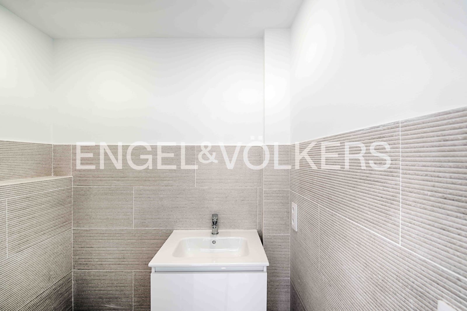 3 soveværelse Rækkehus til salg i Empuriabrava med garage - € 620.000 (Ref: 9123585)