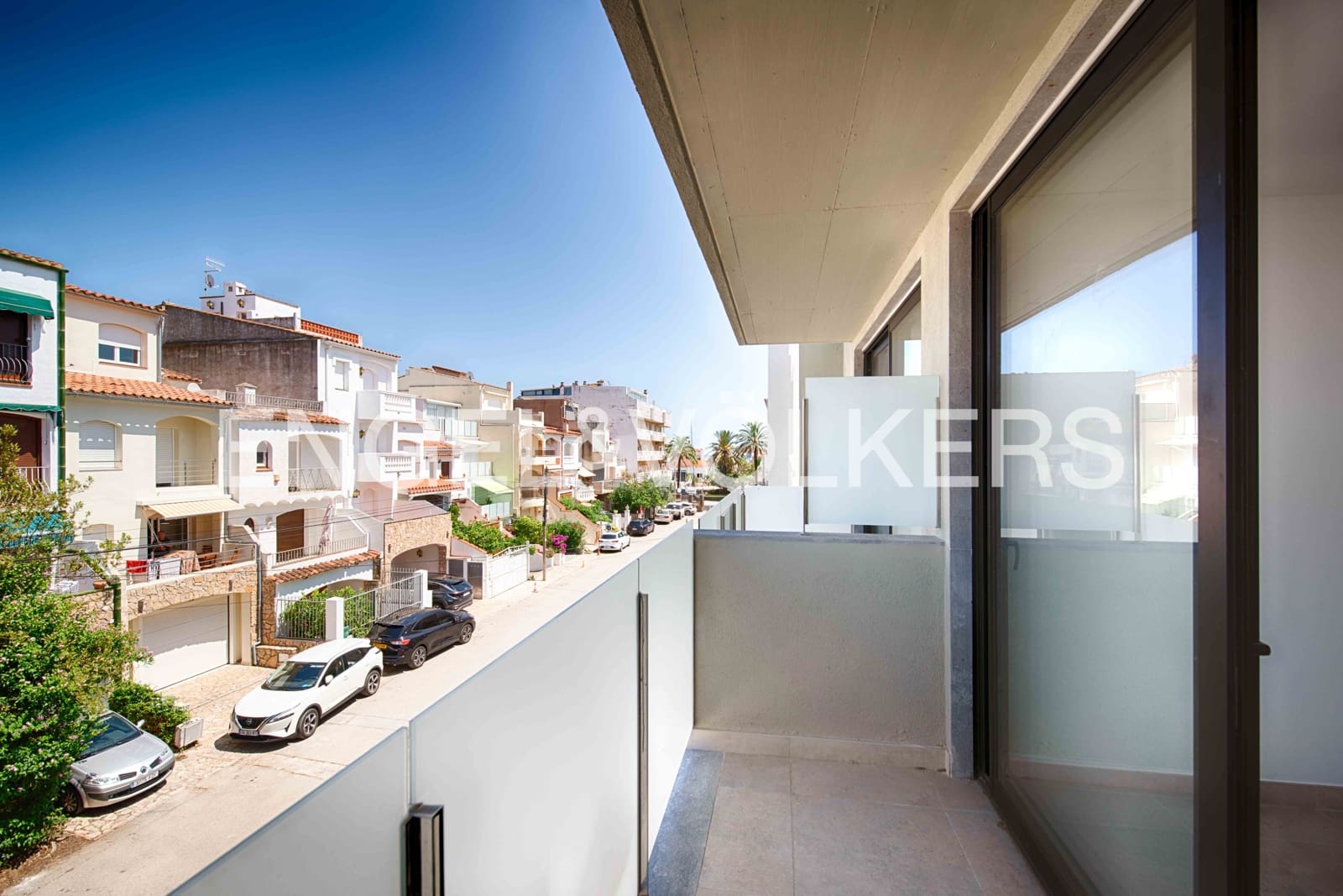 3 soveværelse Rækkehus til salg i Empuriabrava med garage - € 620.000 (Ref: 9123585)