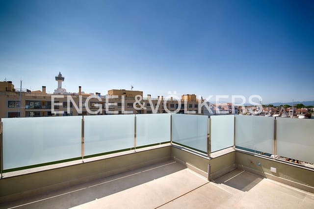 3 slaapkamer Rijtjeshuis te koop in Empuriabrava, Castelló d'Empúries met garage - € 585.000 (Ref: 9123585)