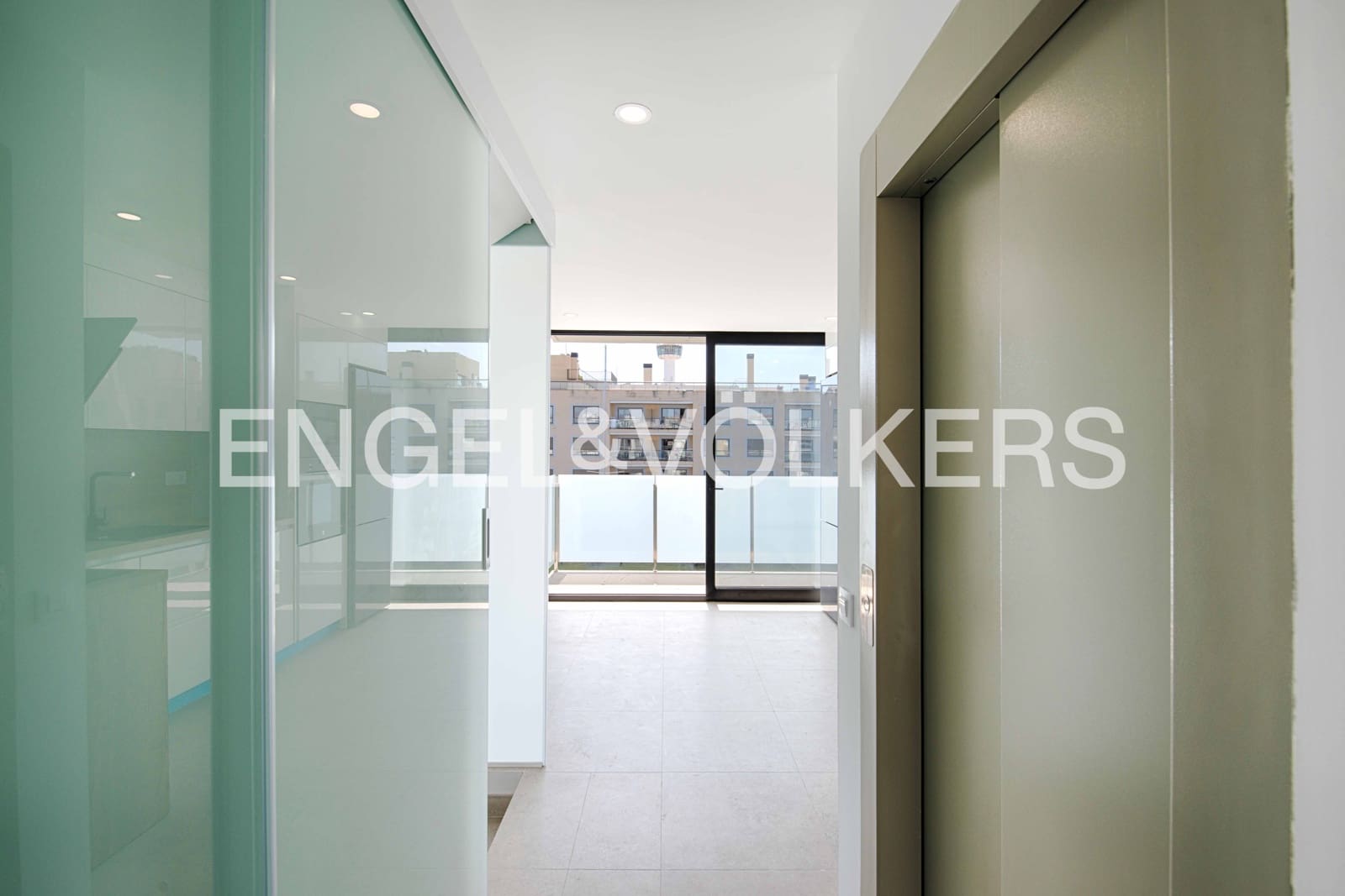 4 soveværelse Rækkehus til salg i Empuriabrava med garage - € 670.000 (Ref: 9123915)