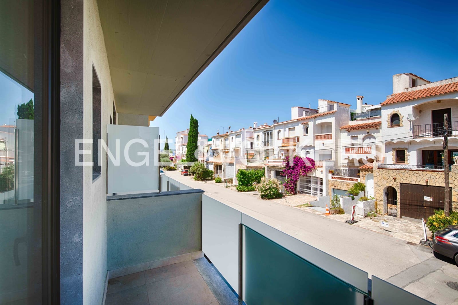 4 soveværelse Rækkehus til salg i Empuriabrava med garage - € 670.000 (Ref: 9123915)