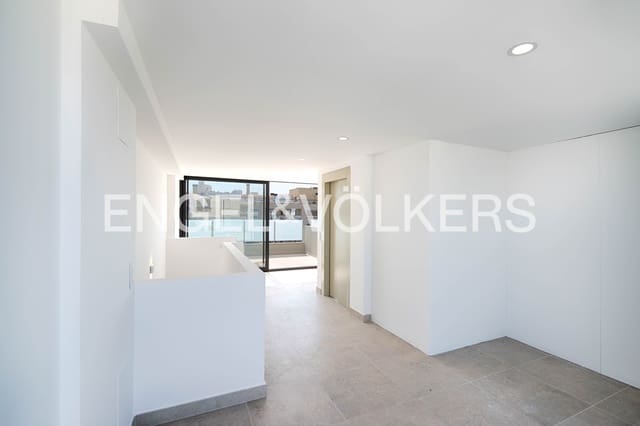 4 soverom Rekkehus til salgs i Empuriabrava, Castelló d'Empúries med garasje - € 670 000 (Ref: 9123915)