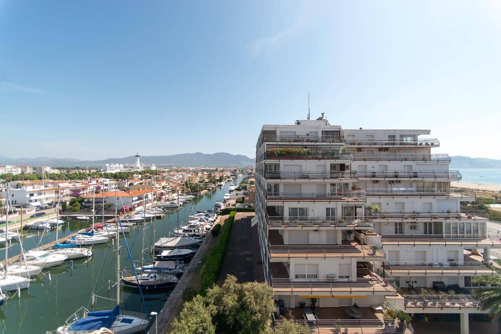 2 slaapkamer Appartement te koop in Empuriabrava - € 239.000 (Ref: 9127131)