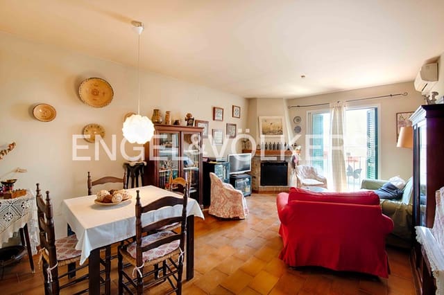 3 soverom Hus til salgs i Garriguella med garasje - € 330 000 (Ref: 9153241)