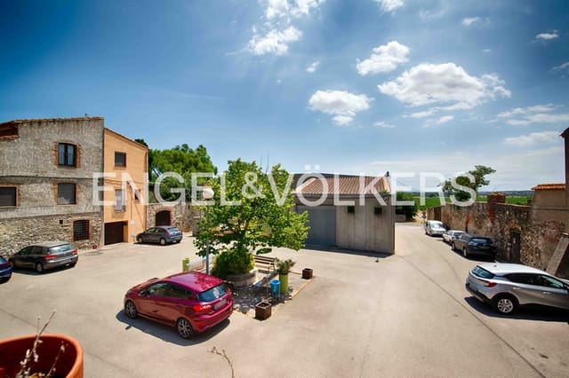 3 soverom Hus til salgs i Garriguella med garasje - € 330 000 (Ref: 9153241)