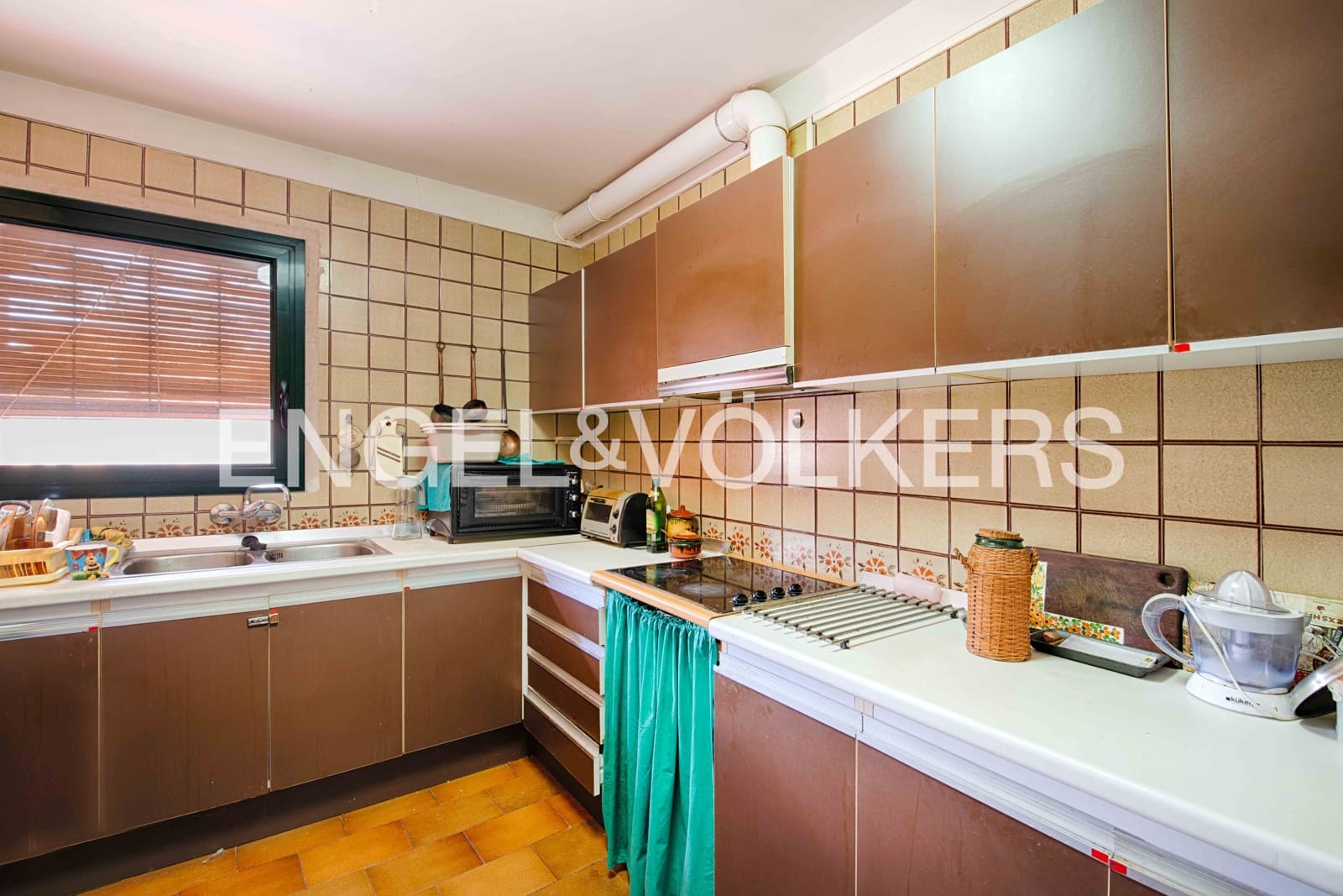 3 soveværelse Byhus til salg i Garriguella med garage - € 330.000 (Ref: 9153241)