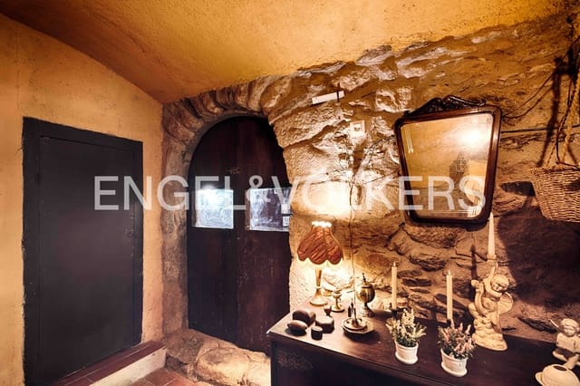 3 soverom Hus til salgs i Garriguella - € 450 000 (Ref: 9153242)