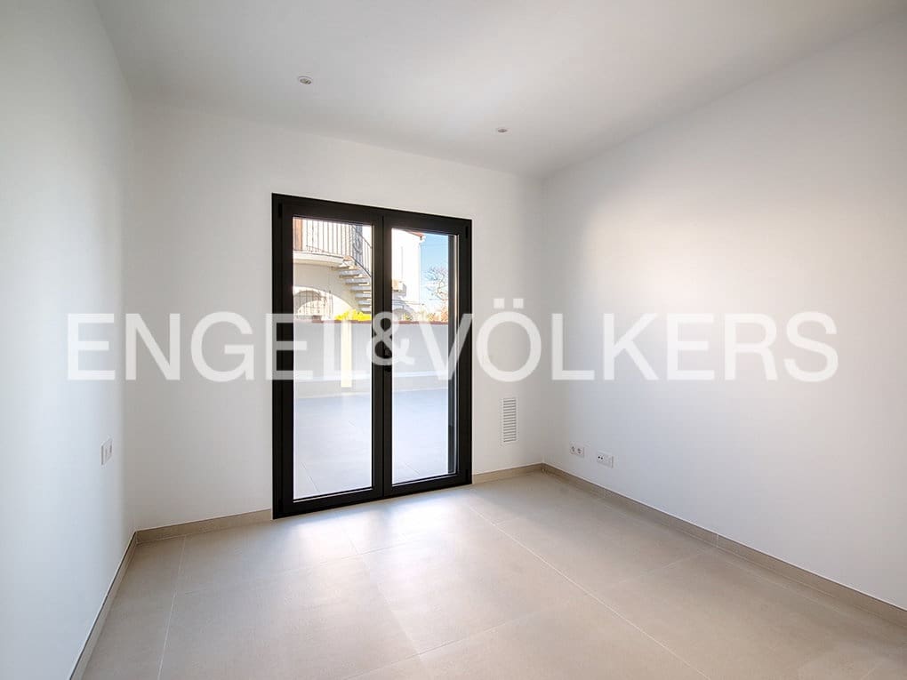 4 slaapkamer Rijtjeshuis te koop in Empuriabrava met zwembad garage - € 725.000 (Ref: 9162667)