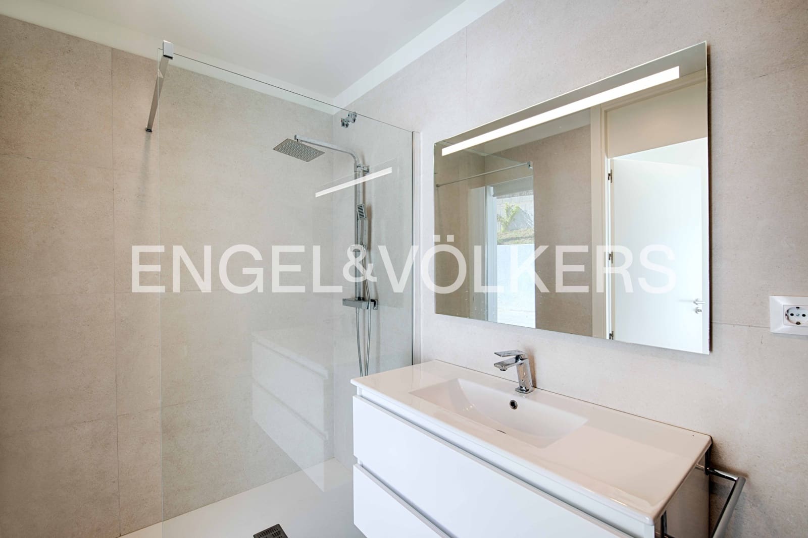 3 soveværelse Villa til salg i El Port de la Selva med swimmingpool garage - € 950.000 (Ref: 9162851)