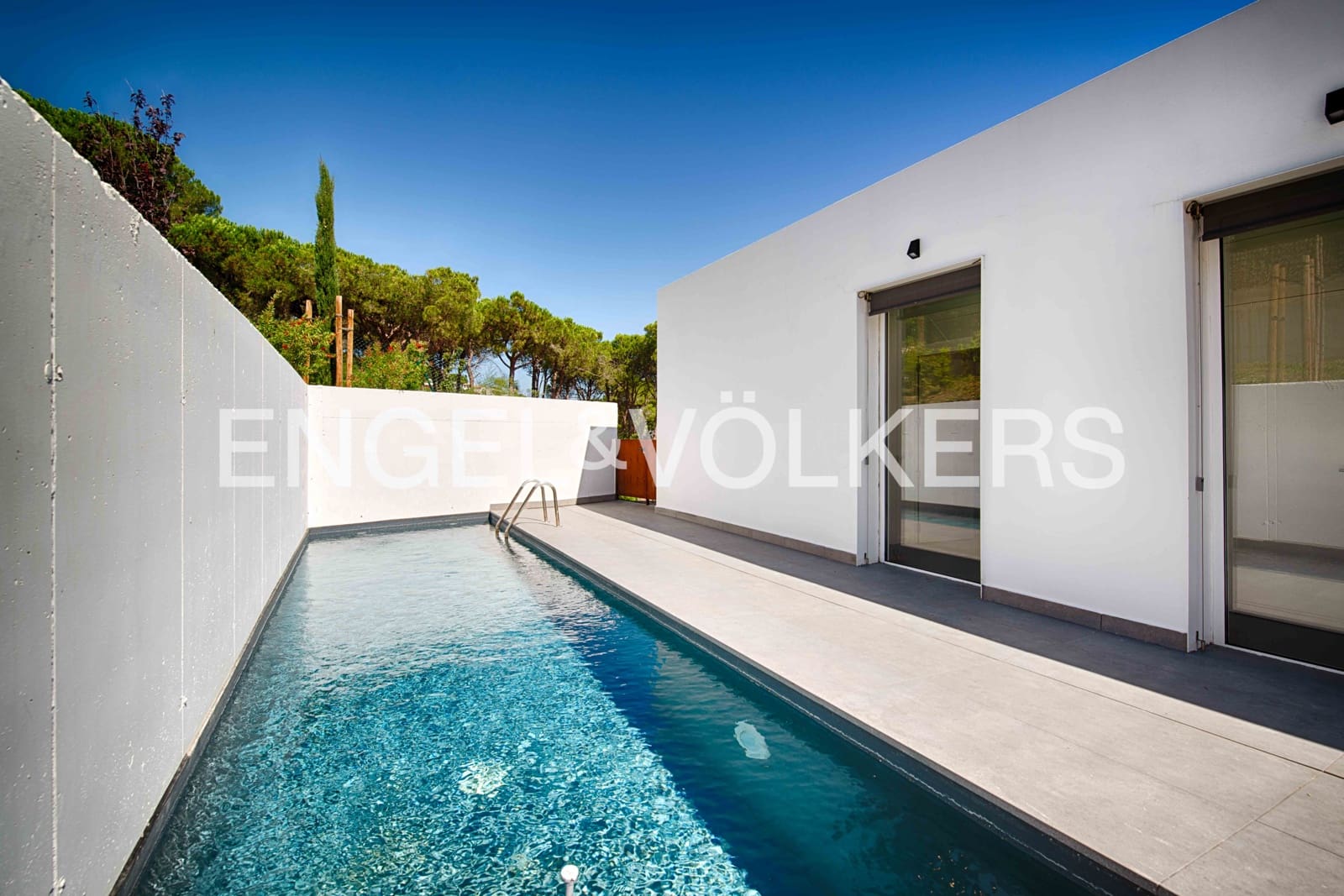 3 soveværelse Villa til salg i El Port de la Selva med swimmingpool garage - € 950.000 (Ref: 9162851)