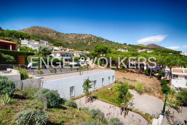 3 soveværelse Villa til salg i El Port de la Selva med swimmingpool garage - € 1.000.000 (Ref: 9162851)