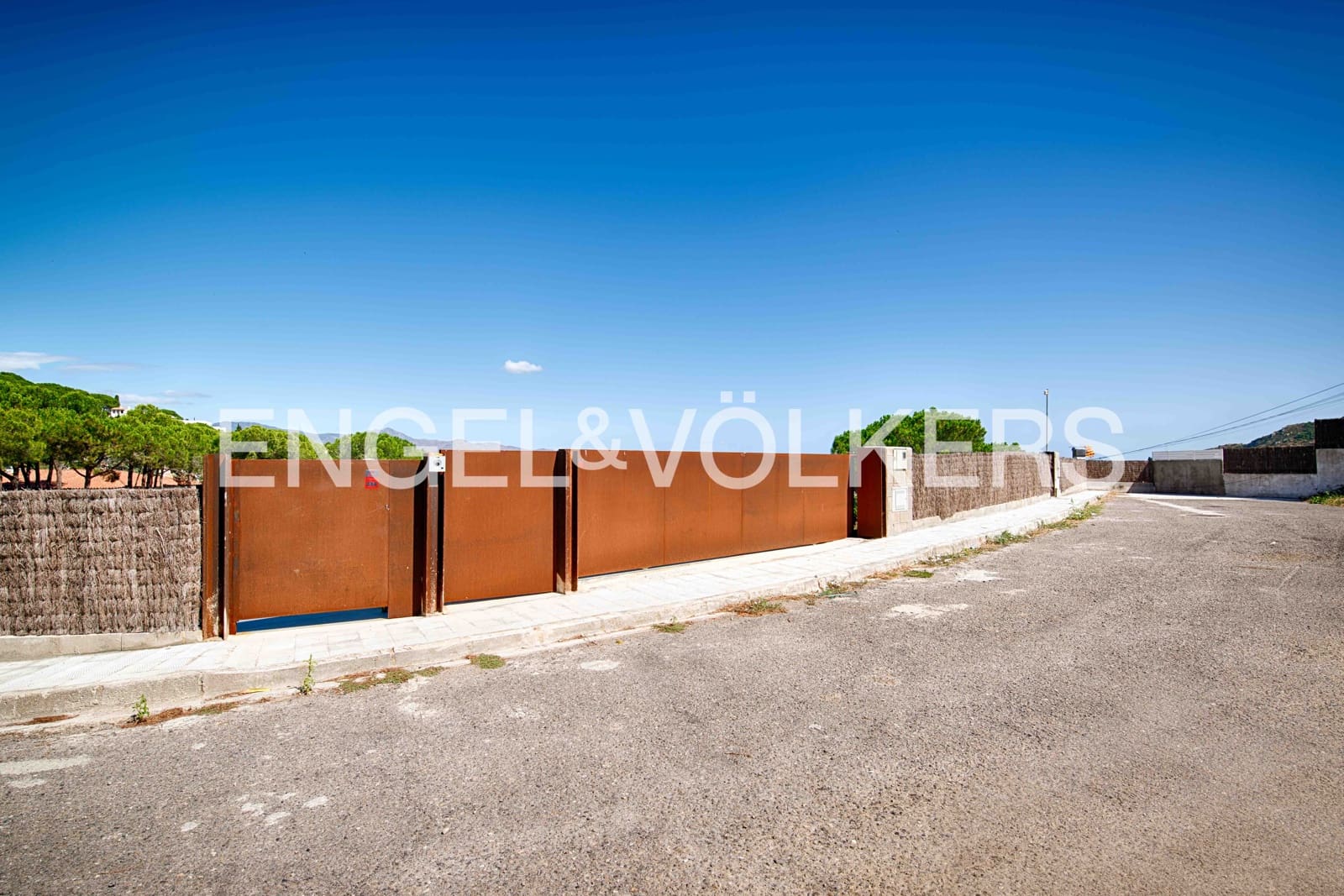 3 soveværelse Villa til salg i El Port de la Selva med swimmingpool garage - € 950.000 (Ref: 9162851)