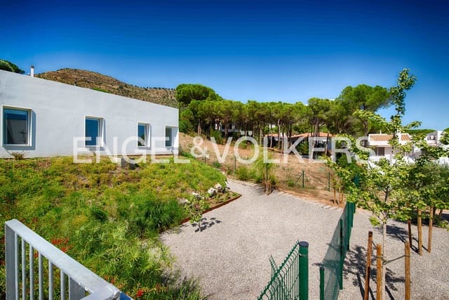 Chalet de 3 habitaciones en El Port de la Selva en venta con piscina garaje - 850.000 € (Ref: 9162851)