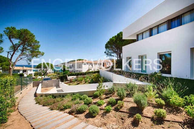 Chalet de 4 habitaciones en El Port de la Selva en venta con piscina garaje - 1.500.000 € (Ref: 9163146)