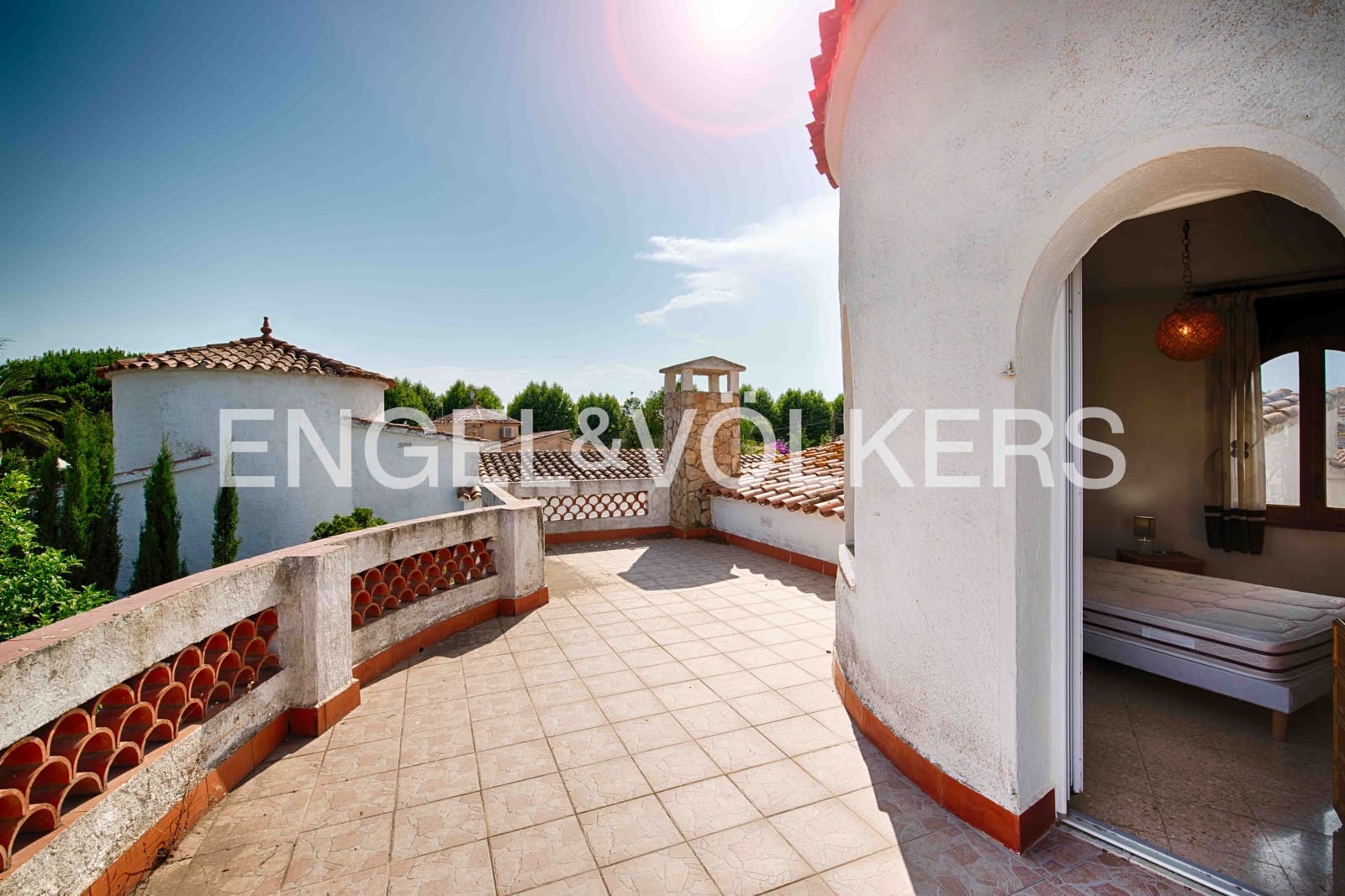 3 soverom Villa til salgs i Empuriabrava med garasje - € 860 000 (Ref: 9170576)