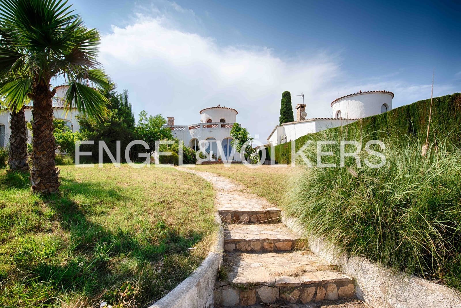 3 soverom Villa til salgs i Empuriabrava med garasje - € 860 000 (Ref: 9170576)