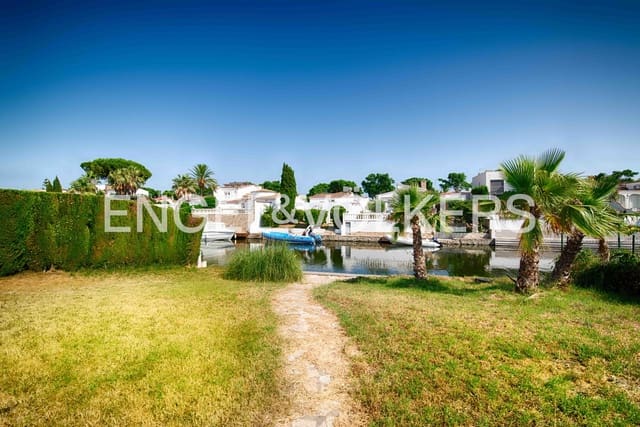 3 soverom Villa til salgs i Empuriabrava, Castelló d'Empúries med garasje - € 860 000 (Ref: 9170576)