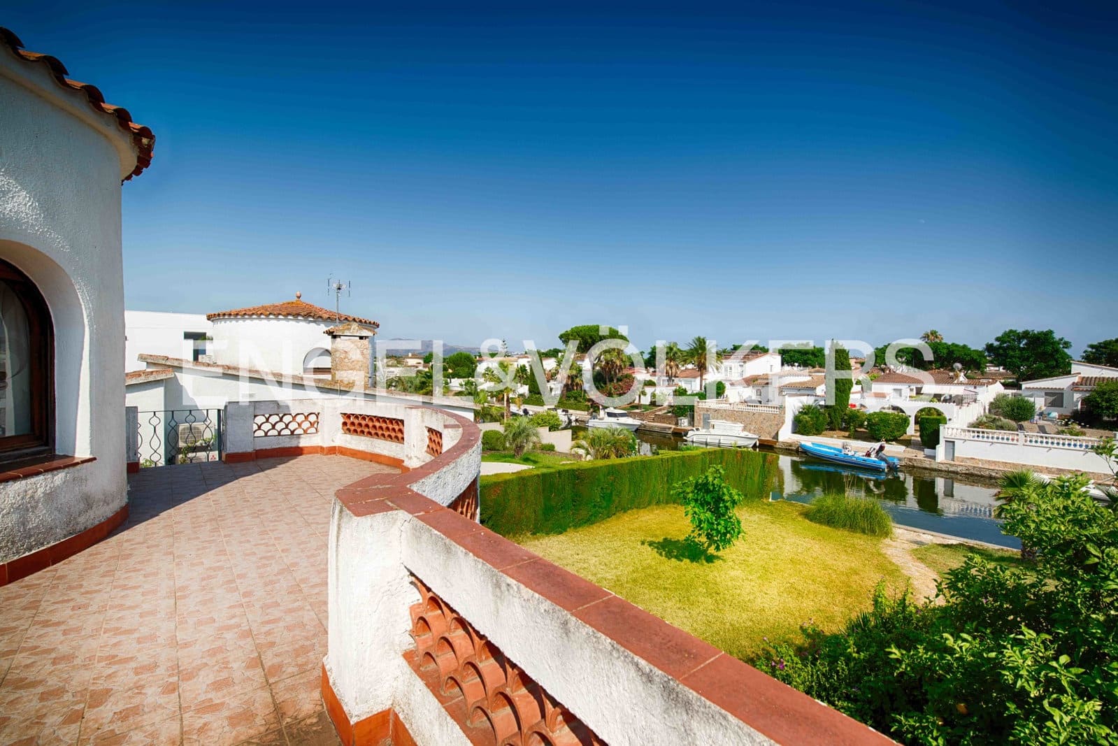 3 camera da letto Villa in vendita in Empuriabrava con garage - 860.000 € (Rif: 9170576)