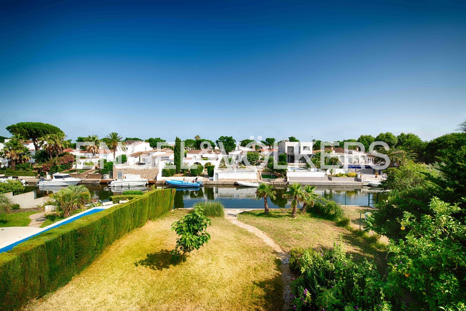 3 camera da letto Villa in vendita in Empuriabrava con garage - 860.000 € (Rif: 9170576)