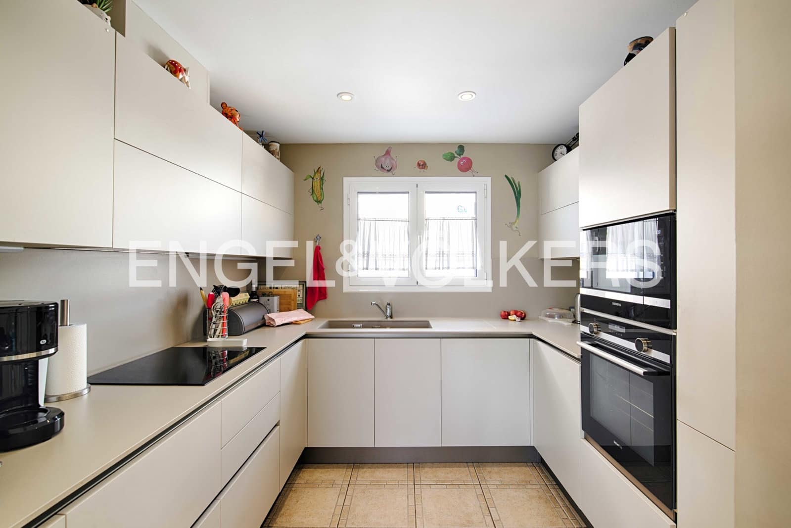 5 sovrum Villa till salu i Empuriabrava med pool garage - 749 000 € (Ref: 9172507)