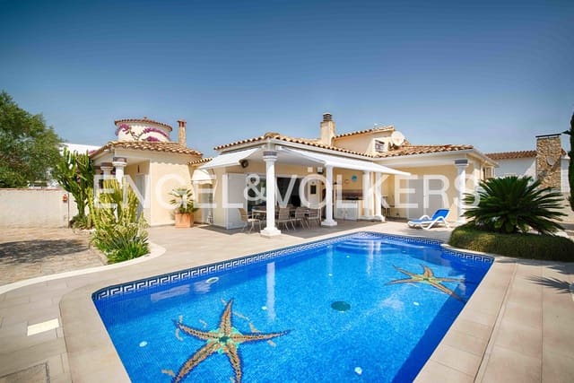 5 sypialnia Willa na sprzedaż w Empuriabrava, Castelló d'Empúries z basenem garażem - 749 000 € (Ref: 9172507)