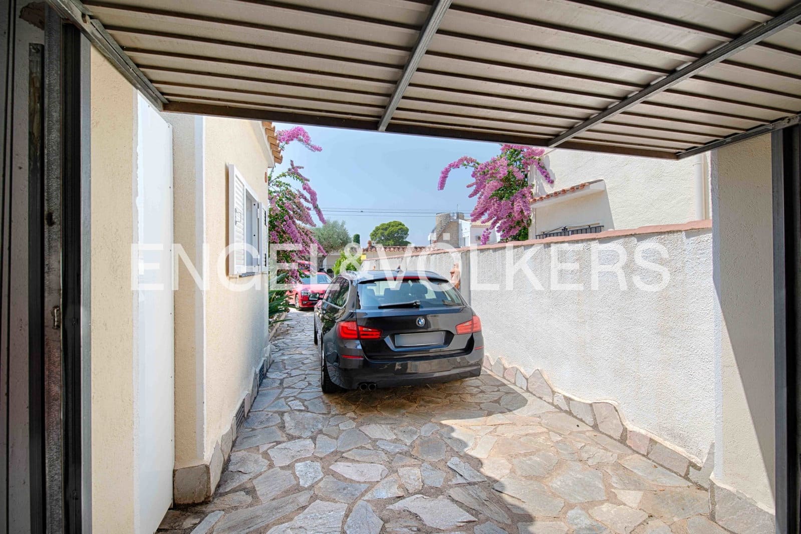 5 sovrum Villa till salu i Empuriabrava med pool garage - 749 000 € (Ref: 9172507)