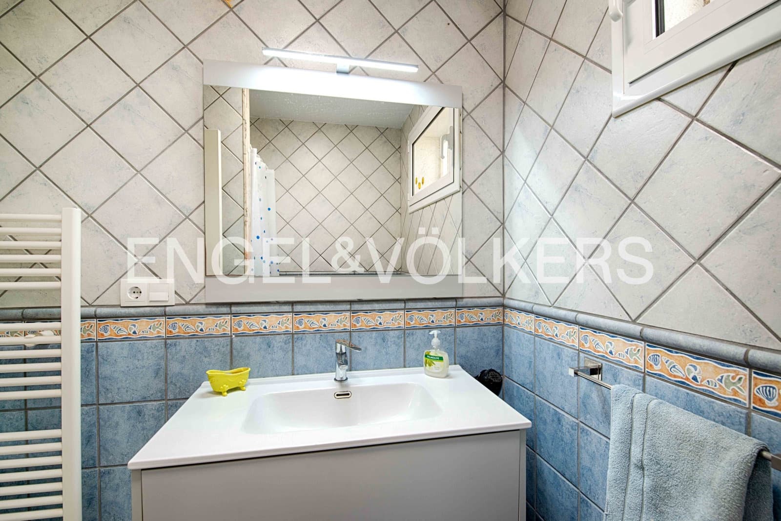 5 sovrum Villa till salu i Empuriabrava med pool garage - 749 000 € (Ref: 9172507)