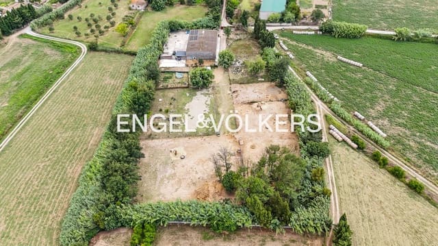 Finca/Herregård til salgs i Castelló d'Empúries med garasje - € 395 000 (Ref: 9175546)