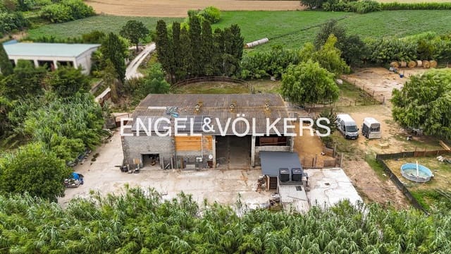 Finca/Herregård til salgs i Castelló d'Empúries med garasje - € 395 000 (Ref: 9175546)