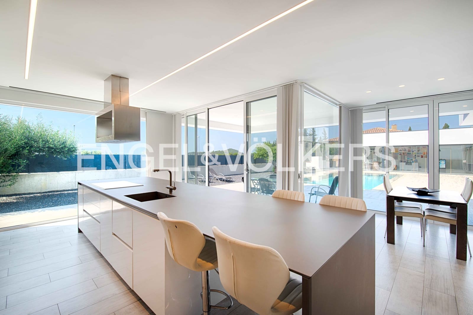 4 camera da letto Villa in vendita in Sant Climent Sescebes con piscina garage - 890.000 € (Rif: 9184675)