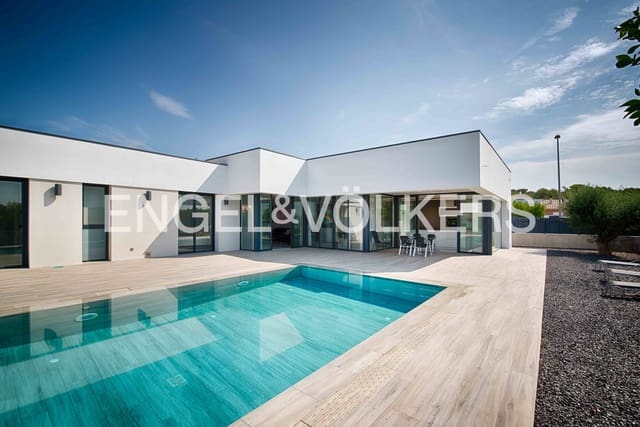 4 Zimmer Villa zu verkaufen in Sant Climent Sescebes mit Pool Garage - 890.000 € (Ref: 9184675)