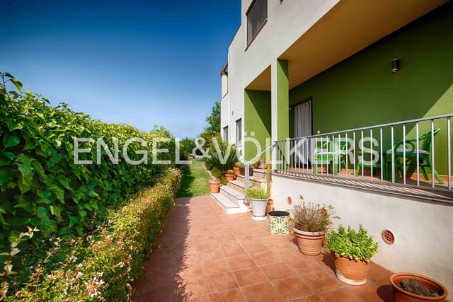 8 Zimmer Villa zu verkaufen in Pedret i Marzà mit Pool Garage - 895.000 € (Ref: 9187468)