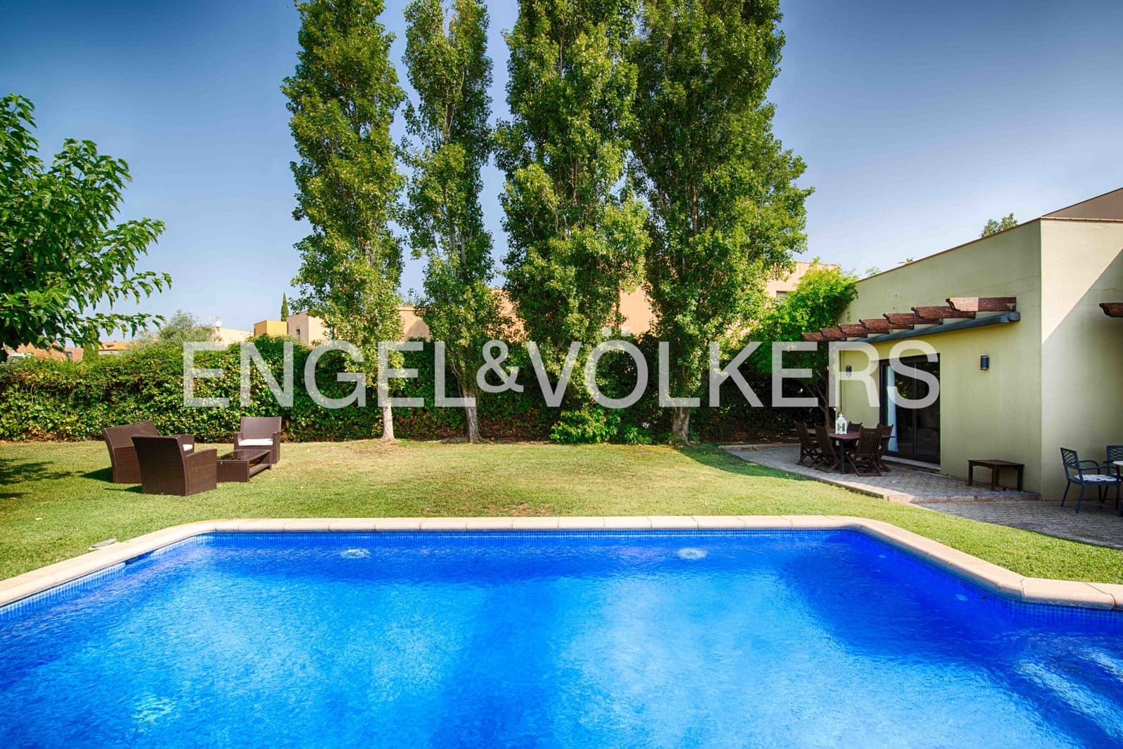 8 sovrum Villa till salu i Pedret i Marza med pool garage - 895 000 € (Ref: 9187468)