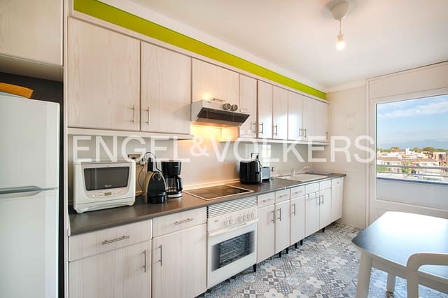 3 slaapkamer Appartement te koop in Empuriabrava, Castelló d'Empúries met garage - € 470.000 (Ref: 9191482)