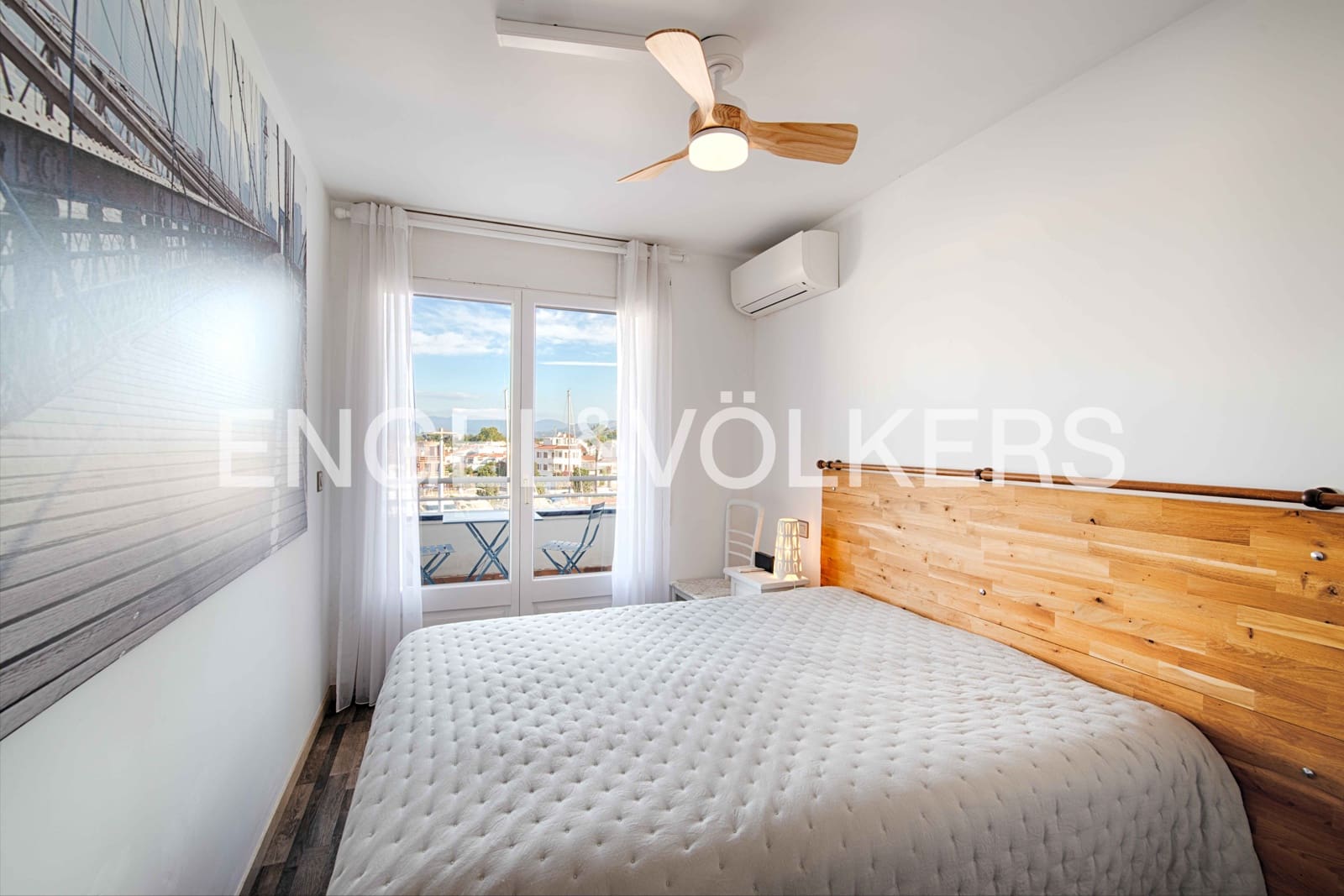 3 soveværelse Lejlighed til salg i Empuriabrava med garage - € 470.000 (Ref: 9191482)