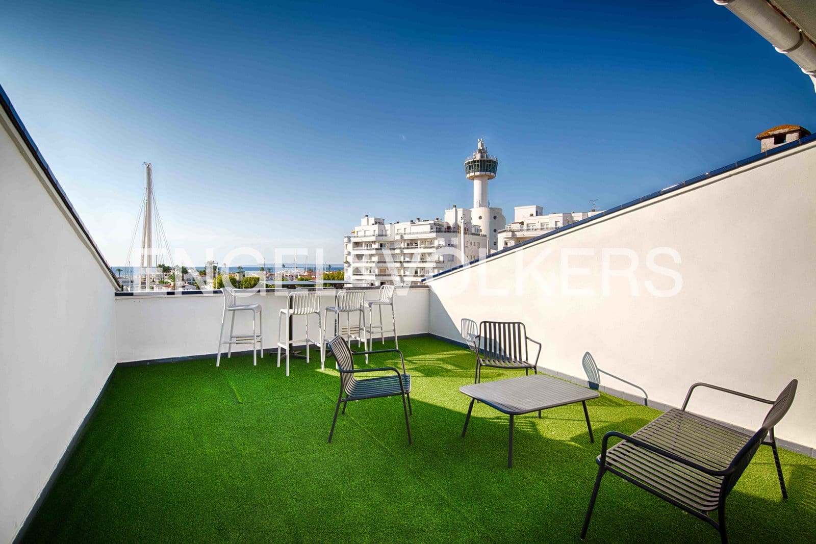 3 chambre Appartement à vendre à Empuriabrava avec garage - 470 000 € (Ref: 9191482)