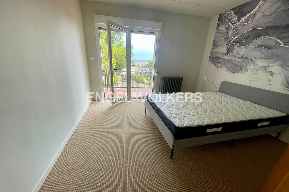 10 makuuhuone Huvila myytävänä paikassa Llanca mukana uima-altaan 
autotalli - 1 050 000 € (Ref: 9191483)