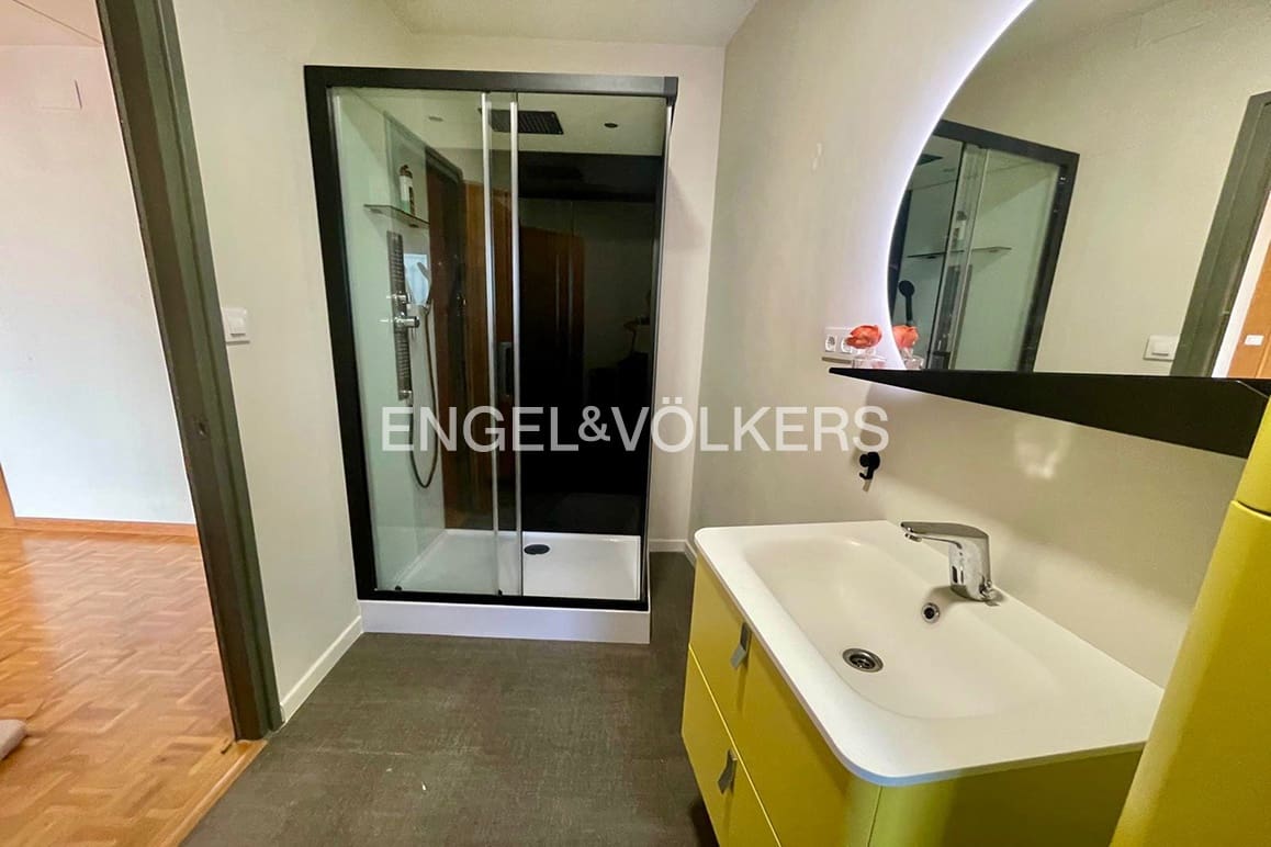 10 makuuhuone Huvila myytävänä paikassa Llanca mukana uima-altaan 
autotalli - 1 050 000 € (Ref: 9191483)