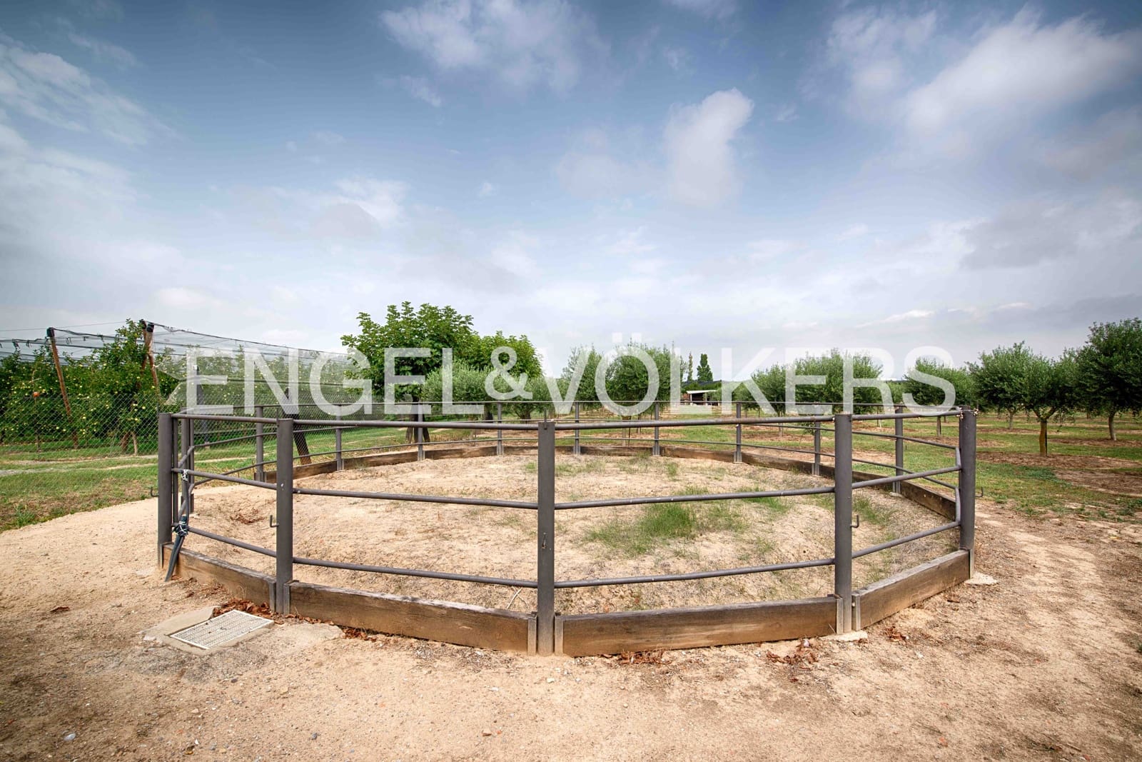 5 soveværelse Finca/Landehus til salg i Castello d'Empuries med garage - € 2.950.000 (Ref: 9195087)