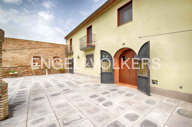 5 makuuhuone Maalaistalo myytävänä paikassa Castelló d'Empúries mukana 
autotalli - 2 950 000 € (Ref: 9195087)