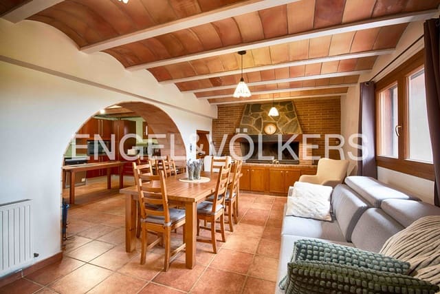 5 makuuhuone Maalaistalo myytävänä paikassa Castelló d'Empúries mukana 
autotalli - 2 950 000 € (Ref: 9195087)