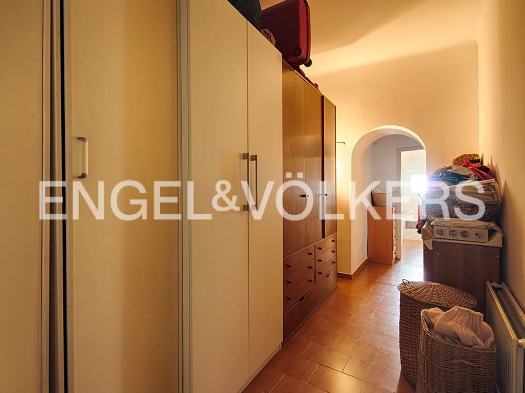 4 soveværelse Byhus til salg i Peralada med garage - € 470.000 (Ref: 9199814)