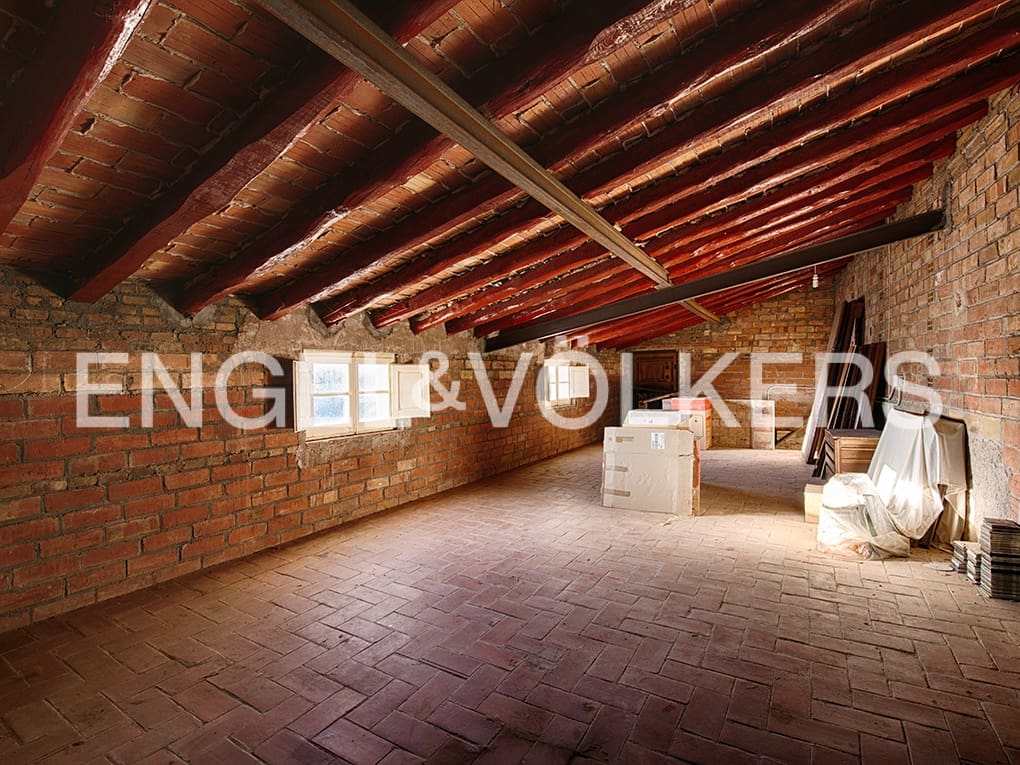 4 soveværelse Byhus til salg i Peralada med garage - € 470.000 (Ref: 9199814)