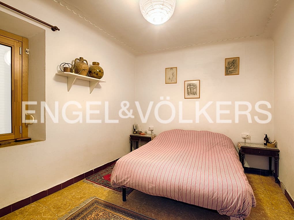 4 bedroom Townhouse for sale in Peralada with garage - € 470,000 (Ref: 9199814)