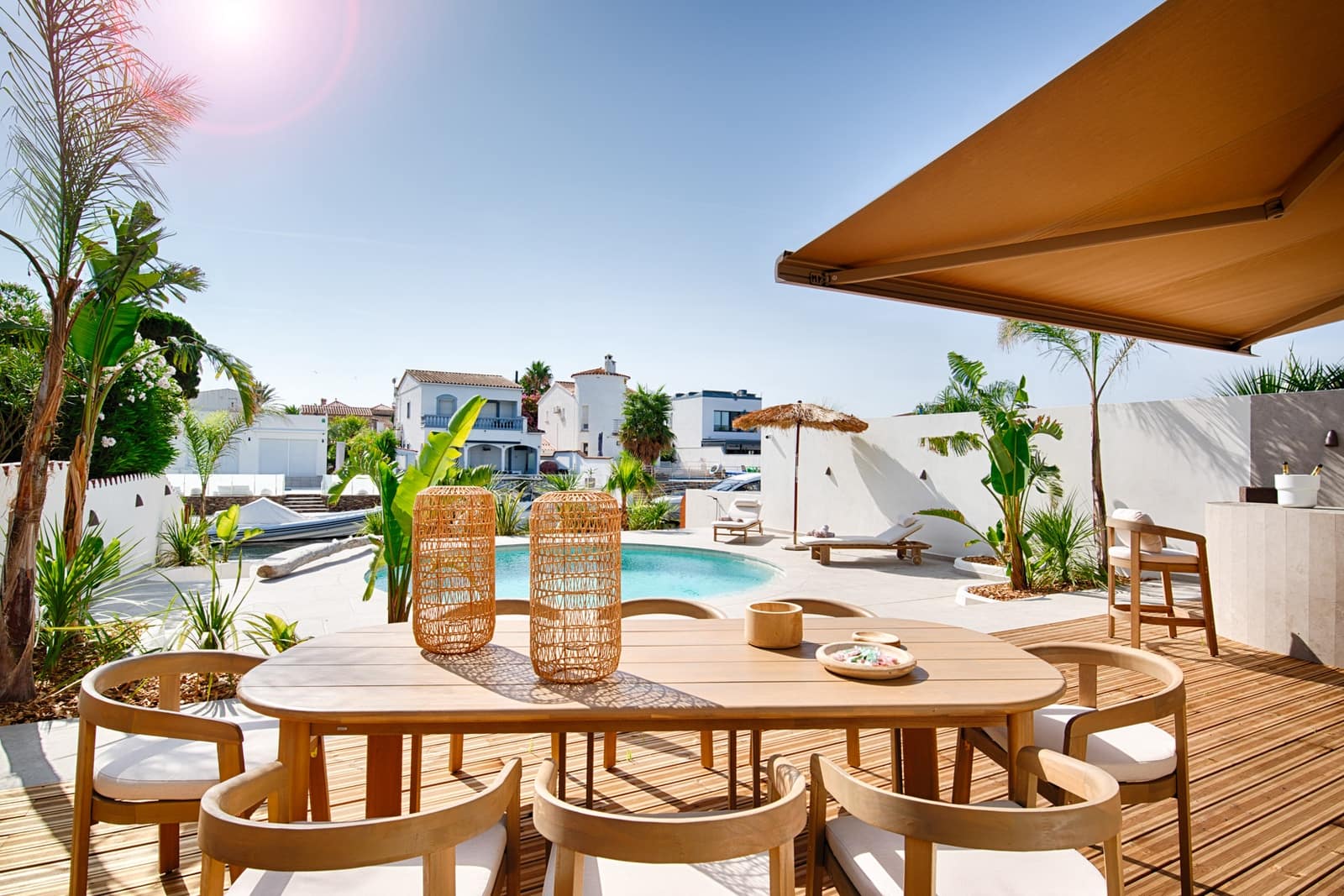4 sovrum Villa till salu i Empuriabrava med pool garage - 1 890 000 € (Ref: 9256380)